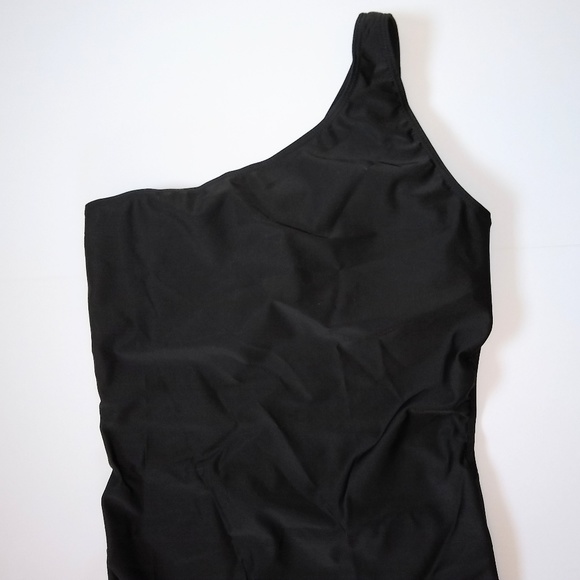 🎉HP🎉Boutique Plus Size Sleek Black Swimsuit - Picture 7 of 8